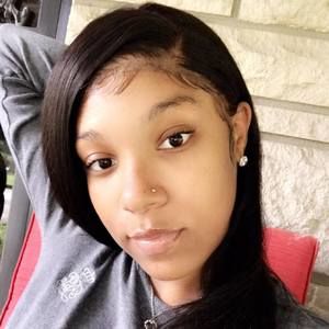 Meet your Posher, Bria